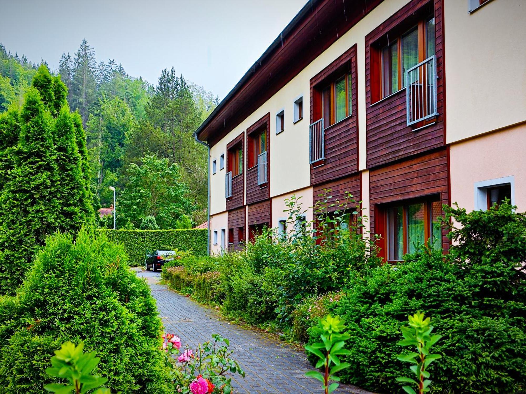 Geyserpark Village KLV Exterior foto